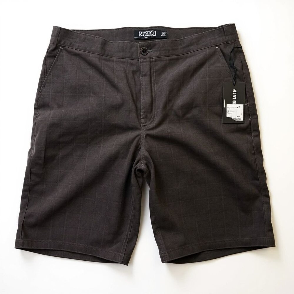 EZEKIEL USA Men's Brown Plaid Shorts 38